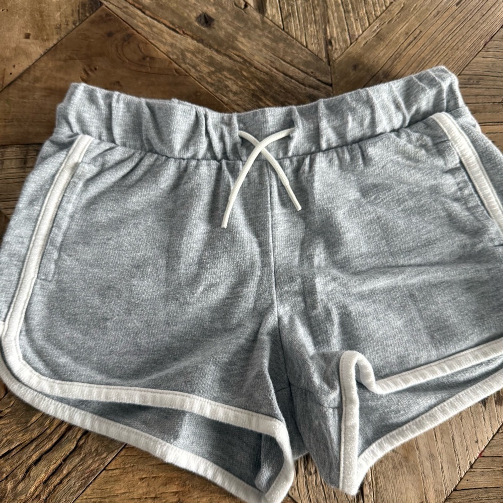 Old Navy Gray Athletic Shorts for Girls Medium (8) - Picture 2 of 5